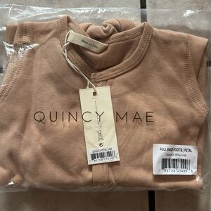 Quincy Mae Full Snap Footie size 3-6M